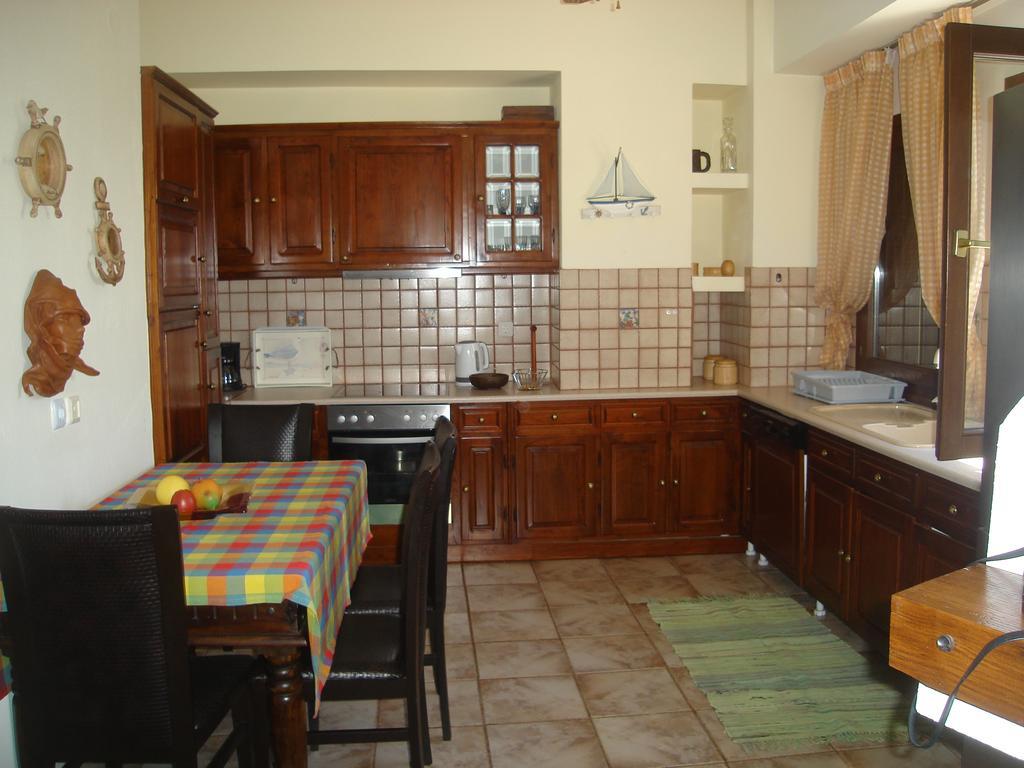Вилла Stelios Seaside House Лефокастро Экстерьер фото